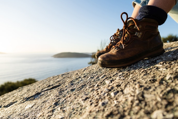 Leather Hiking Shoes Are Waterproof and Durable