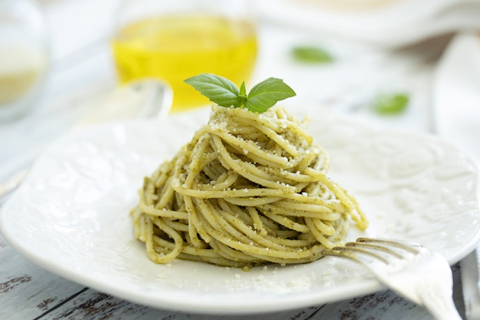 Thin Pasta for Light and Oil-Based Sauces