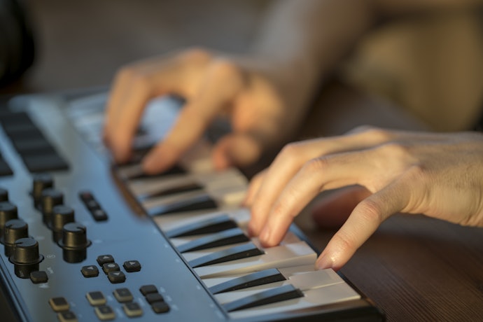Why Use a MIDI Keyboard?