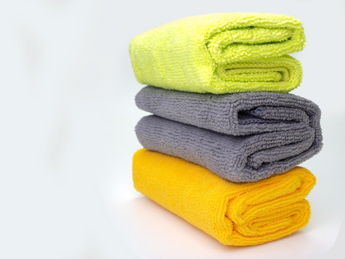Microfiber Fabric for a Moisture-Wicking Towel