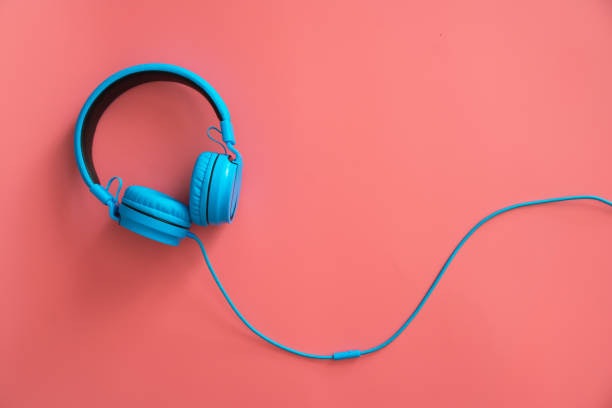 Choose Between Wired or Wireless Headphones