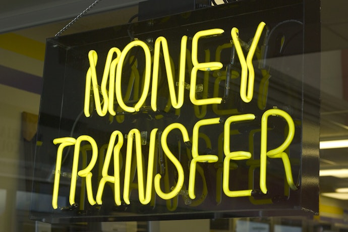 Why Use a Money Transfer Service?