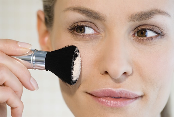 Go for Translucent Powder With Mattifying Properties if You Have Oily Skin