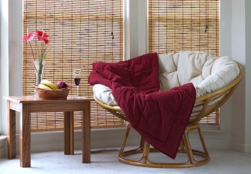 Use Genuine Wooden Blinds in the Living Room, Bedroom, and Home Office