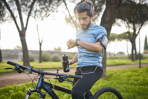 Cycling Computer, Phone App, or Fitness Tracker: Which One Should You Get?