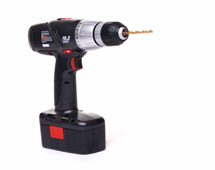 A Combination Drill Is the Ideal Cordless Machine
