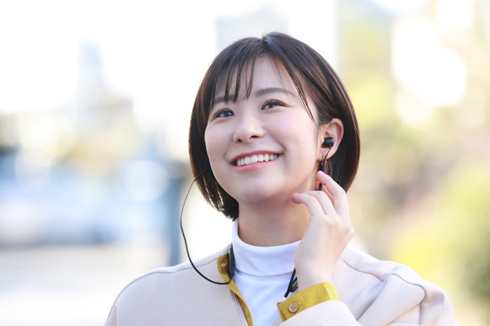 In-Ear Earphones and Earbuds Are Both Secure and Lightweight