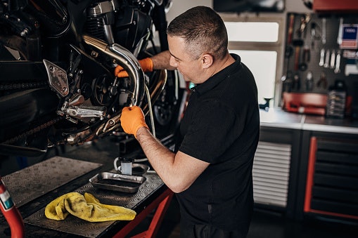 5 Signs Your Motorcycle Needs an Oil Change