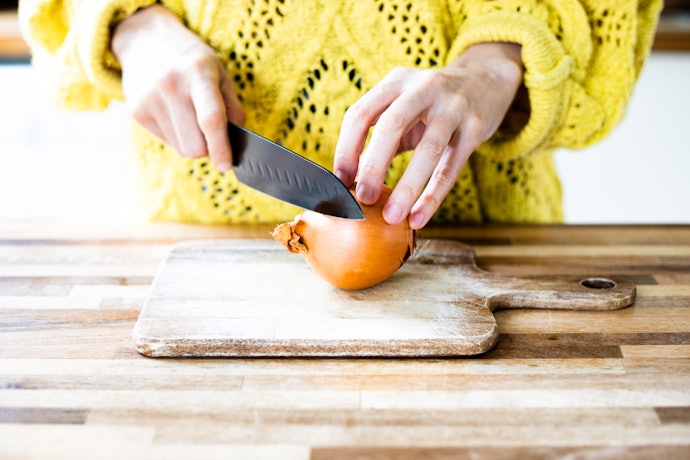 Pro: Wooden Boards Protect Your Knives and Are Sanitary to Use