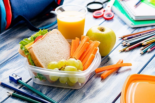 When Buying Plastic Lunch Boxes, Make Sure It Is BPA-Free