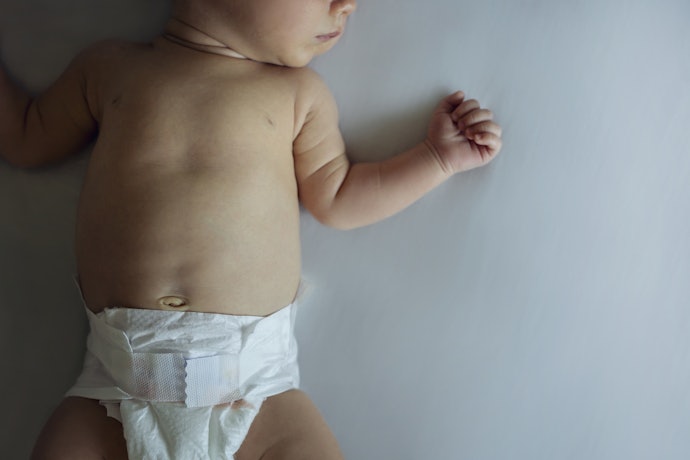 Taped Diapers to Easily Adjust the Fit