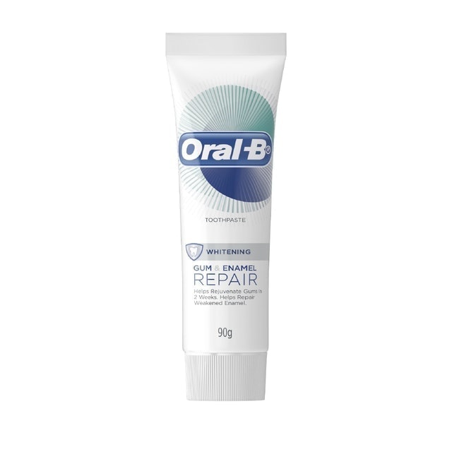 Oral-B 3D Gum & Enamel Repair Whitening Toothpaste 1