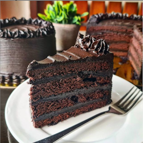 10 Best Chocolate Cakes in the Philippines 2022 | Buying Guide Reviewed by Nutritionist-Dietitian 3
