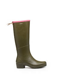 10 Best Rain Boots for Women in the Philippines 2022 | E!xpensive, Aigle, and More 1